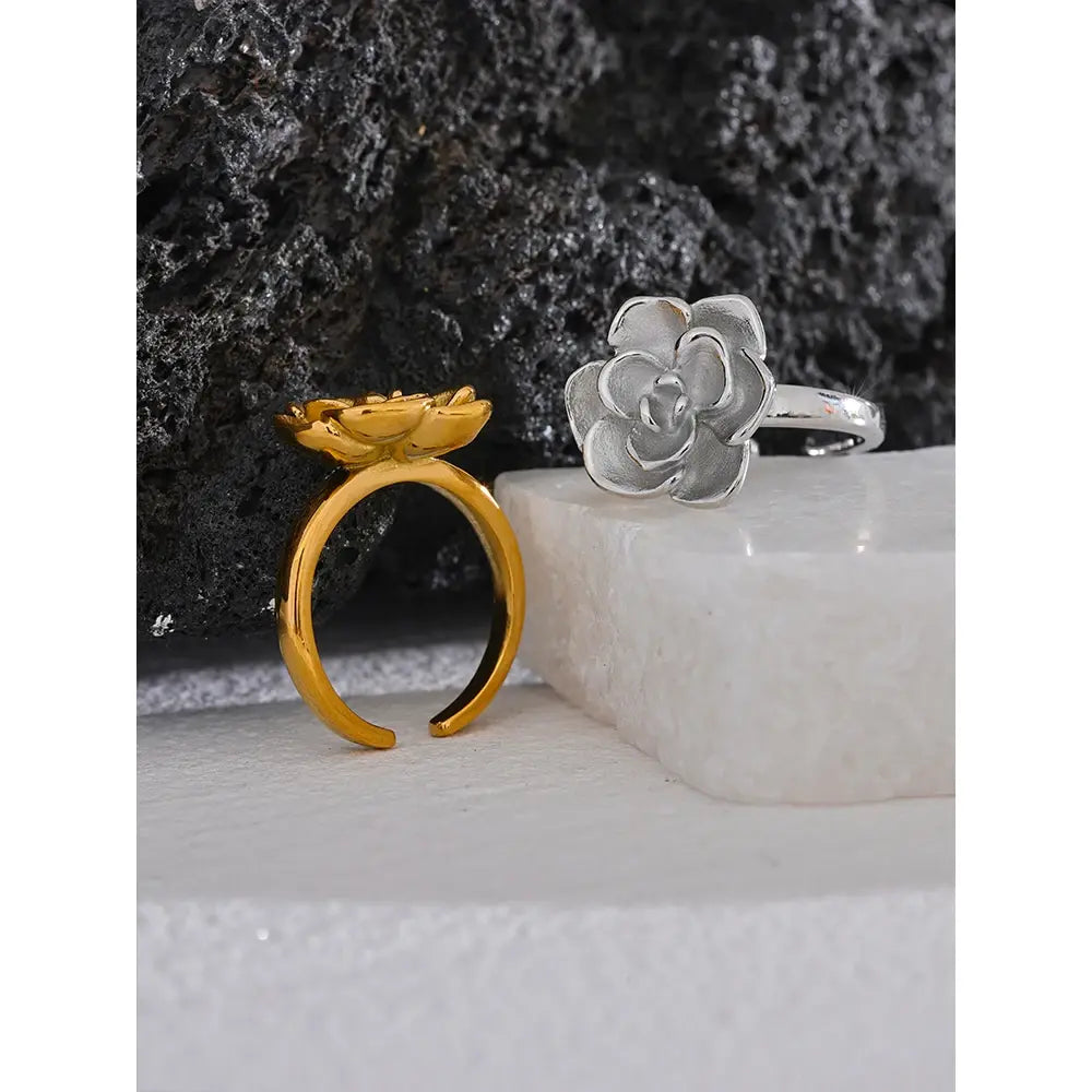 Flower Cast Ring 