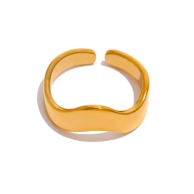 Golden Geometric Ring