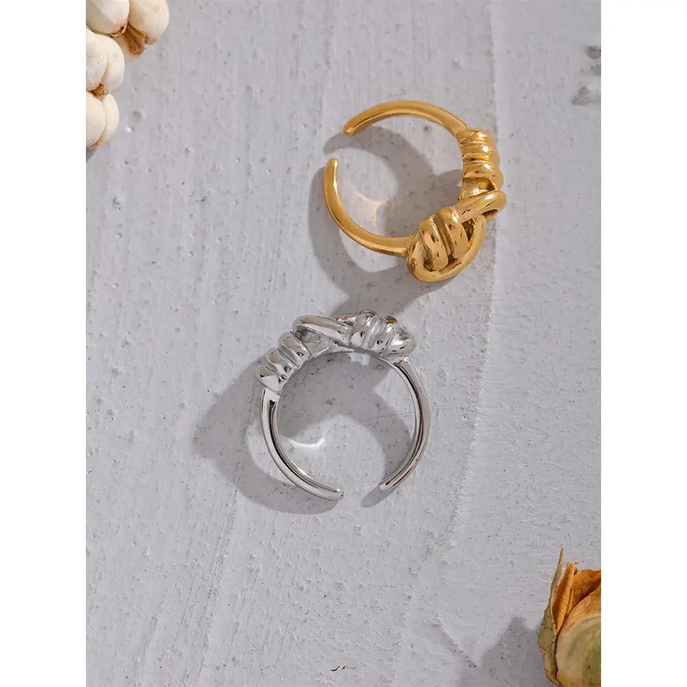 Geometric Knot Ring