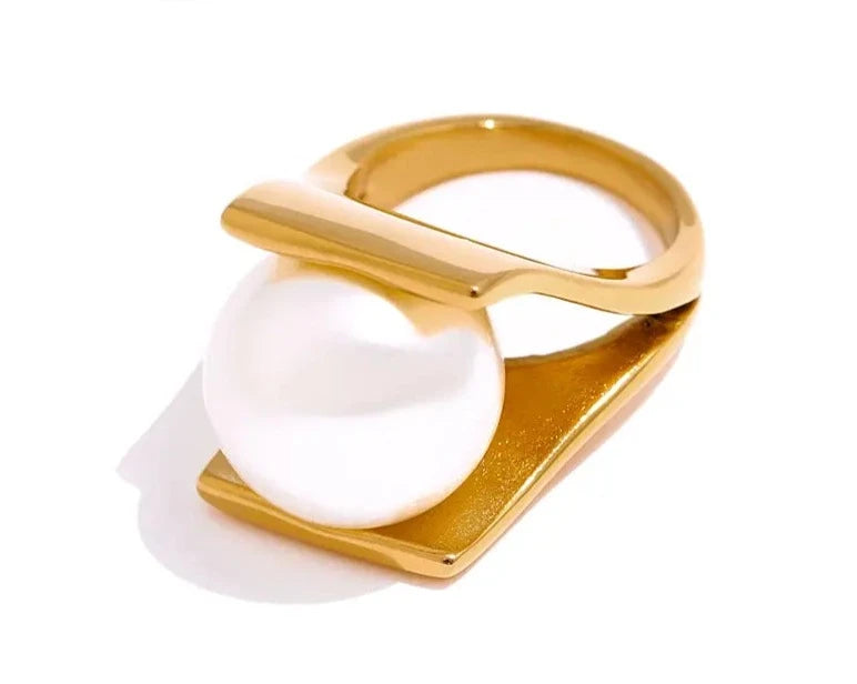 Elegant Imitation Pearls Ring