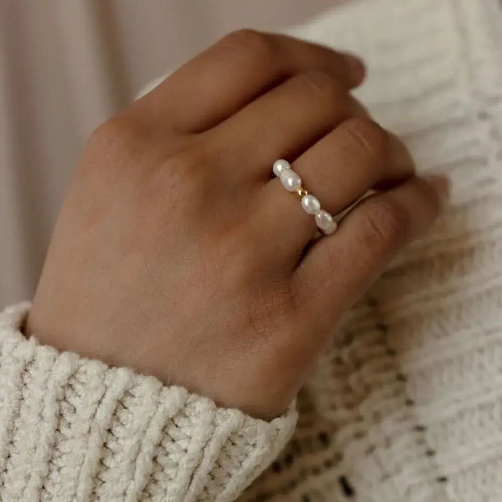 Pearl Minimalist Pearl Finger Ring